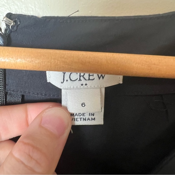 J.Crew Women’s V Neck Ruffle 1/2 Sleeve Shift Mini Dress Cotton Black Size 6 - Picture 6 of 8